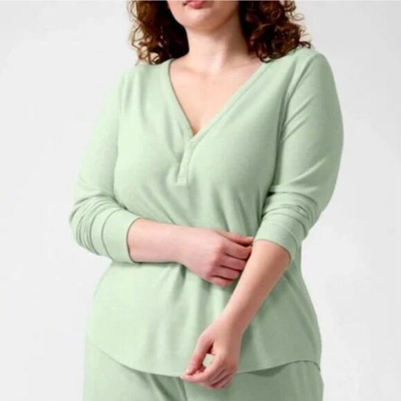ATHLETA • Sage Green Wind Down Thermal Sleep Shirt Top - Picture 1 of 5